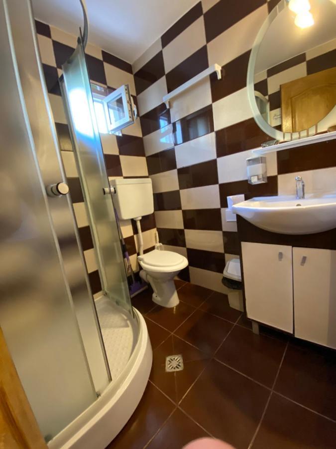 ホテル Casa Ciobi ドウア・マ エクステリア 写真
